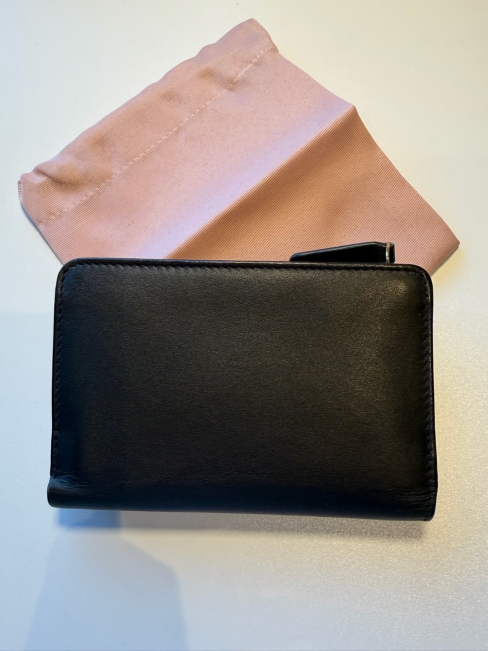 RADLEY LONDON Black Leather Wallet with Gold Dog Logo - Picture 3 of 3